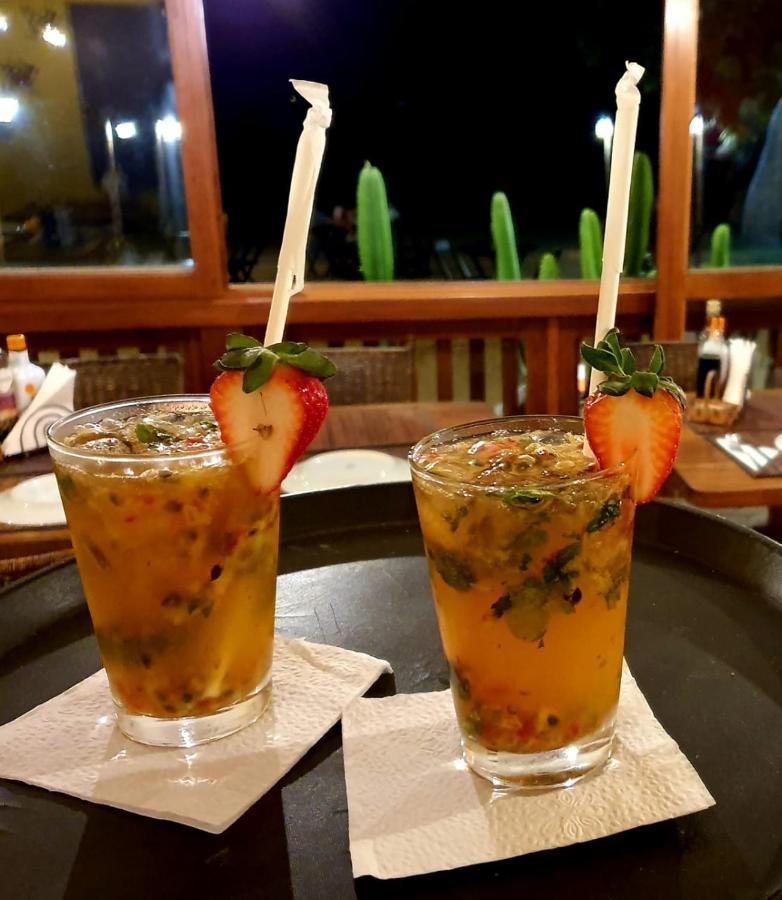 Pousada E Restaurante O Pescador Abraão Exterior foto